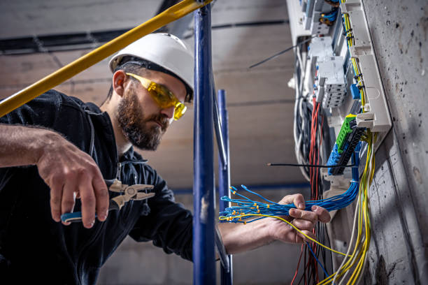 Best Circuit Breaker Repair  in Hackleburg, AL